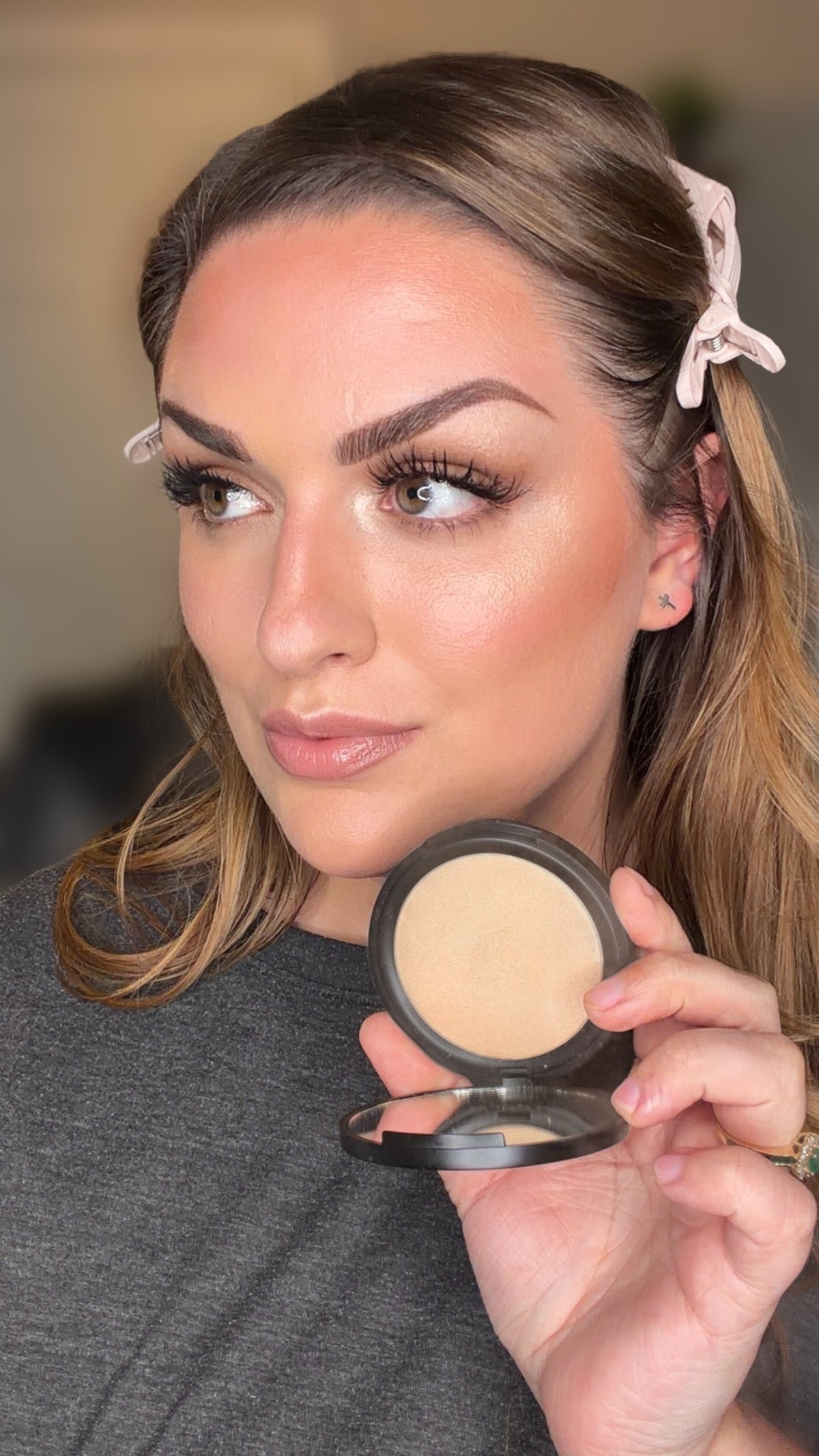 Candlelit Illuminating Powder