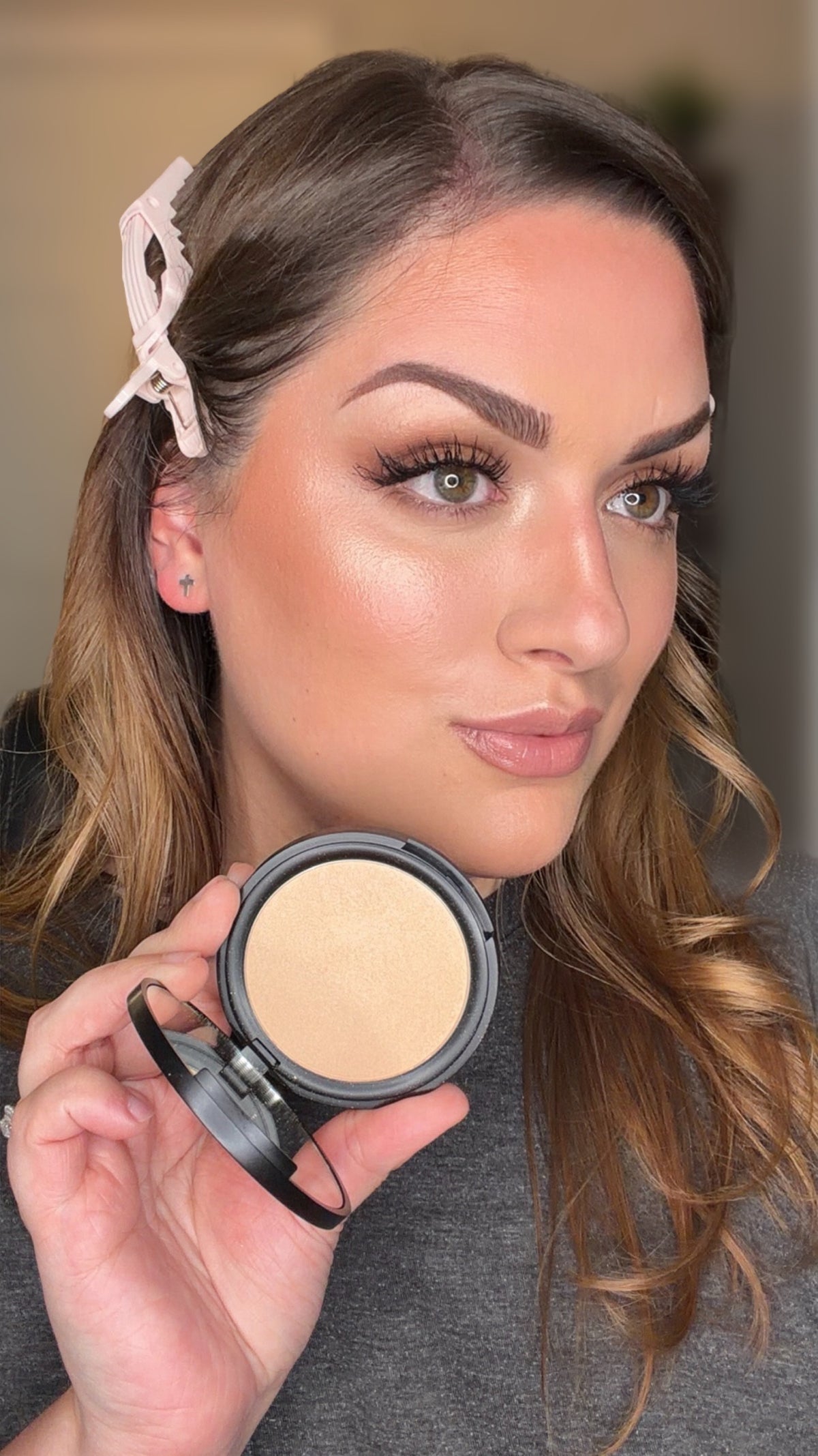 Candlelit Illuminating Powder