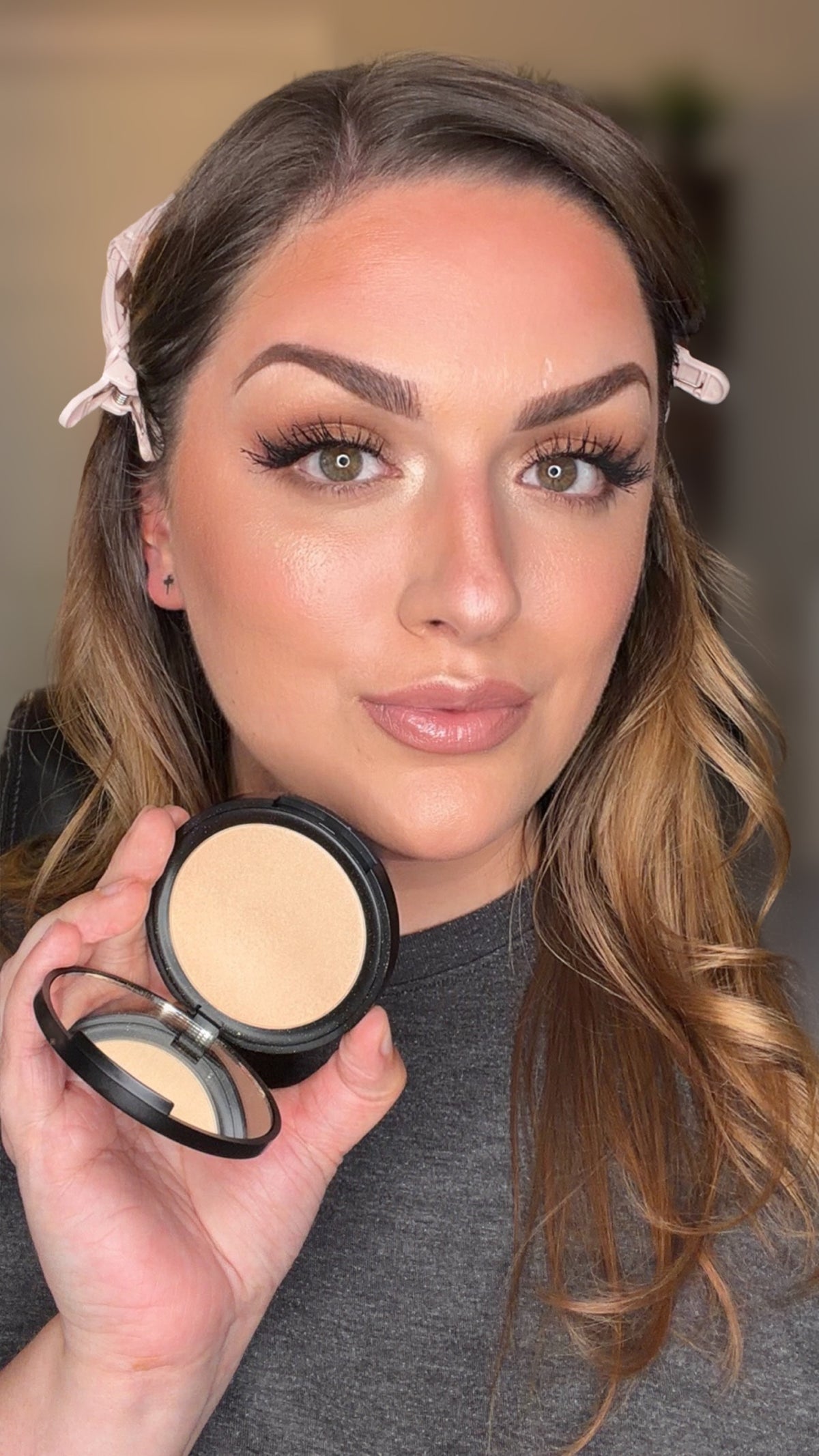 Candlelit Illuminating Powder