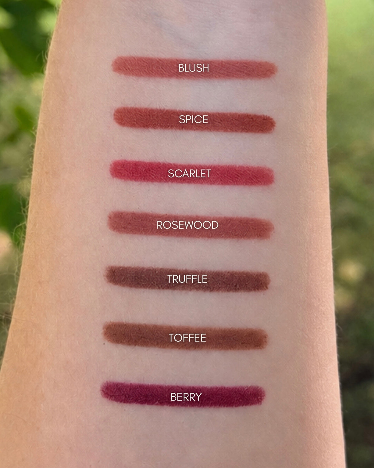 Mineral Luxe Lipliner