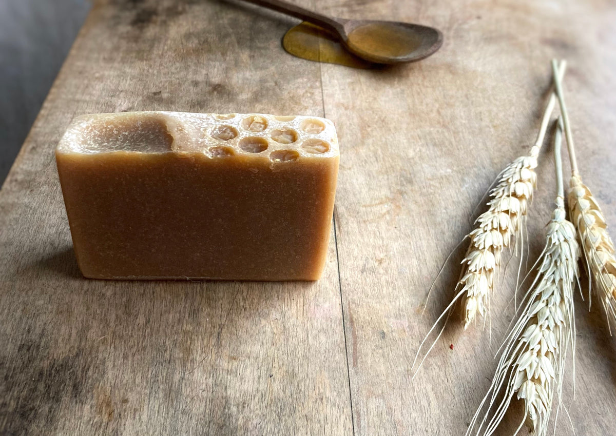 The Promised Land - Raw Honey & Oat Bar