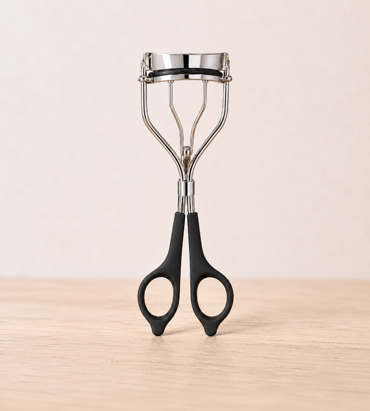 The Lux Lash Curler