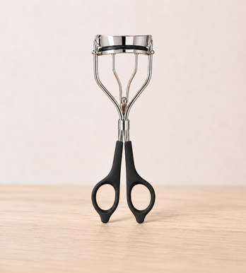 The Lux Lash Curler